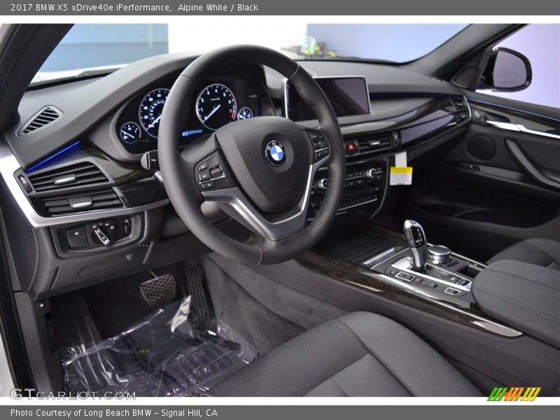 Alpine White / Black 2017 BMW X5 xDrive40e iPerformance