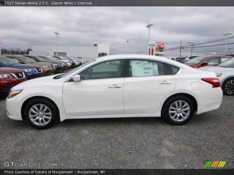 Glacier White / Charcoal 2017 Nissan Altima 2.5 S