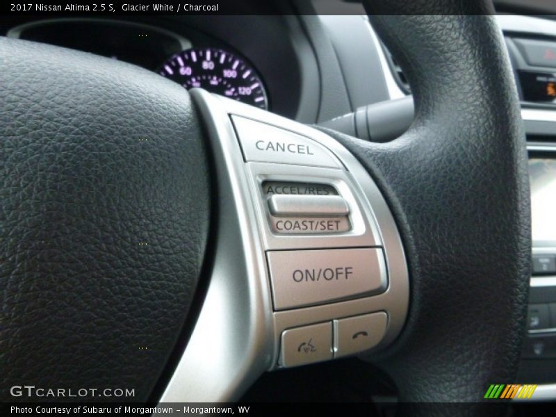 Glacier White / Charcoal 2017 Nissan Altima 2.5 S