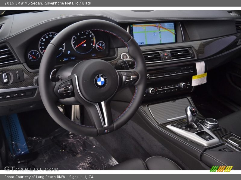 Silverstone Metallic / Black 2016 BMW M5 Sedan