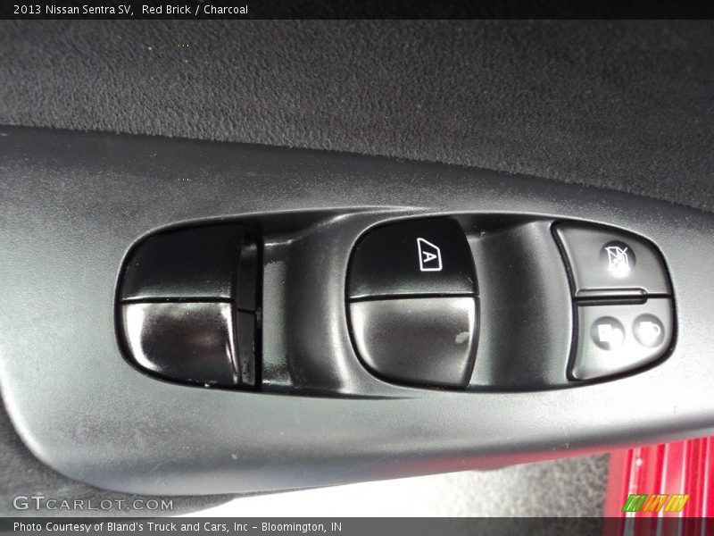 Red Brick / Charcoal 2013 Nissan Sentra SV