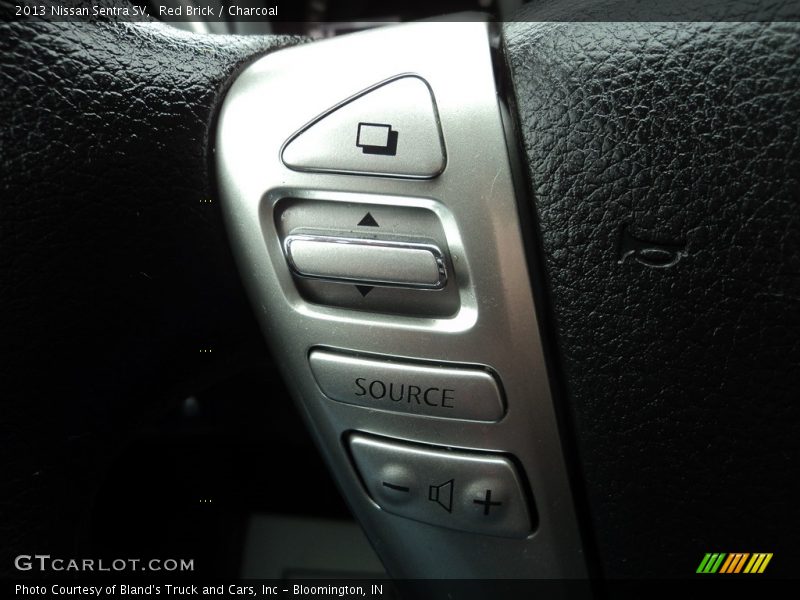 Red Brick / Charcoal 2013 Nissan Sentra SV
