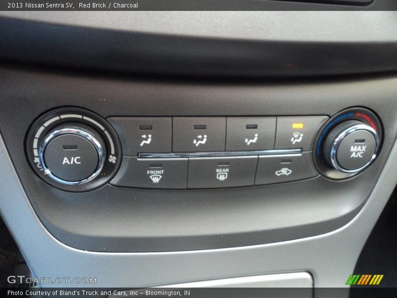 Red Brick / Charcoal 2013 Nissan Sentra SV