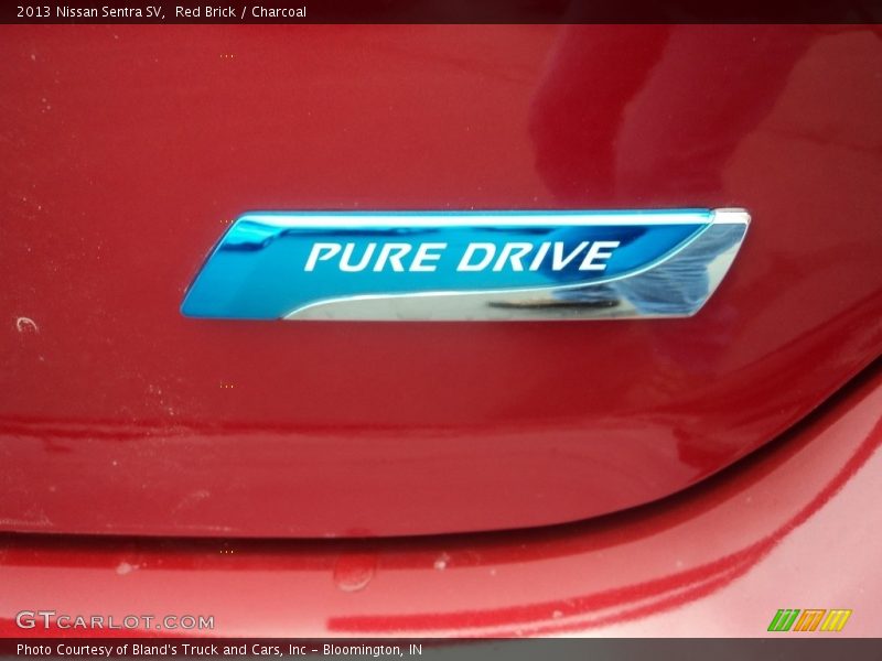 Red Brick / Charcoal 2013 Nissan Sentra SV