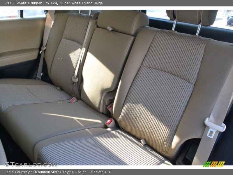 Super White / Sand Beige 2016 Toyota 4Runner SR5 4x4