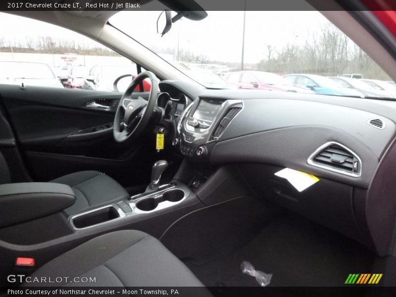 Dashboard of 2017 Cruze LT