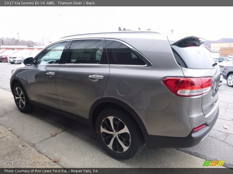 Titanium Silver / Black 2017 Kia Sorento EX V6 AWD