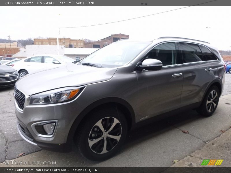 Titanium Silver / Black 2017 Kia Sorento EX V6 AWD