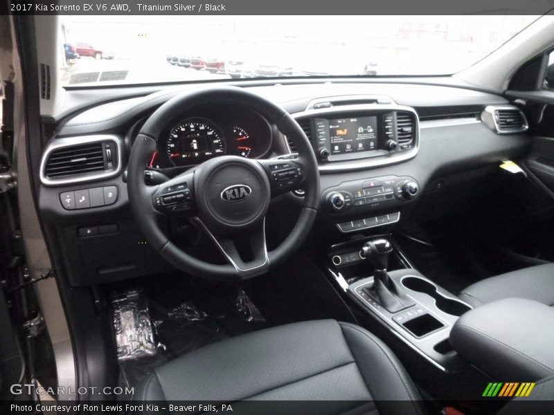 Titanium Silver / Black 2017 Kia Sorento EX V6 AWD