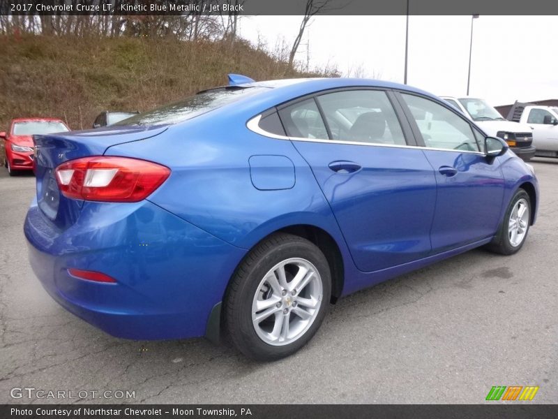 Kinetic Blue Metallic / Jet Black 2017 Chevrolet Cruze LT