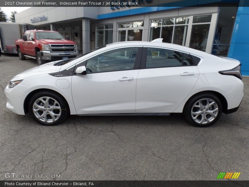 Iridescent Pearl Tricoat / Jet Black/Jet Black 2017 Chevrolet Volt Premier