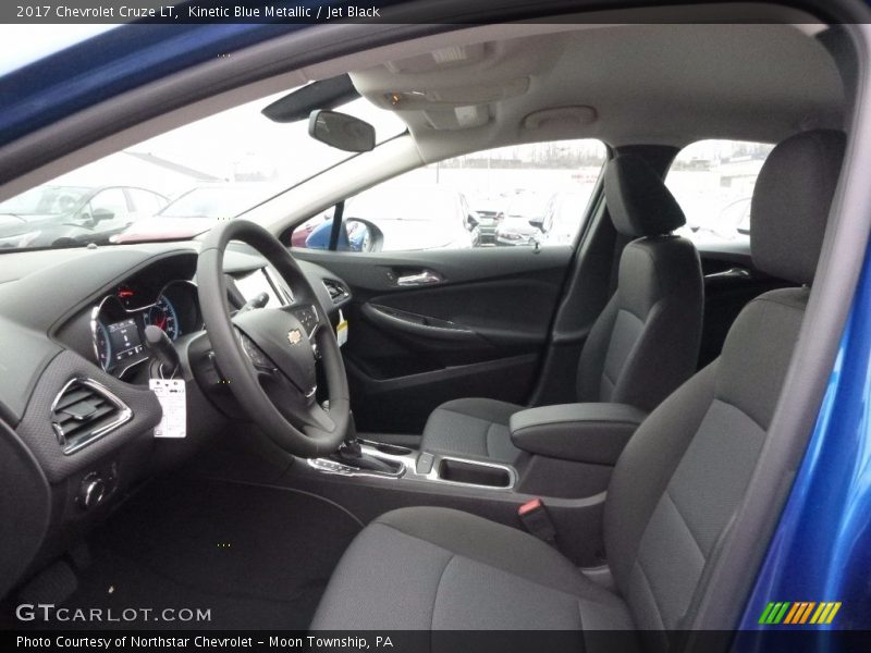 Front Seat of 2017 Cruze LT