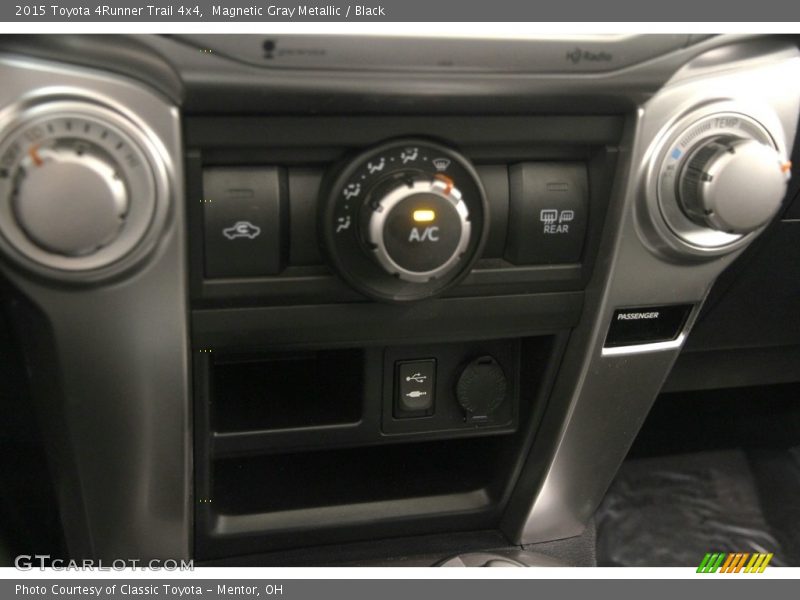 Magnetic Gray Metallic / Black 2015 Toyota 4Runner Trail 4x4