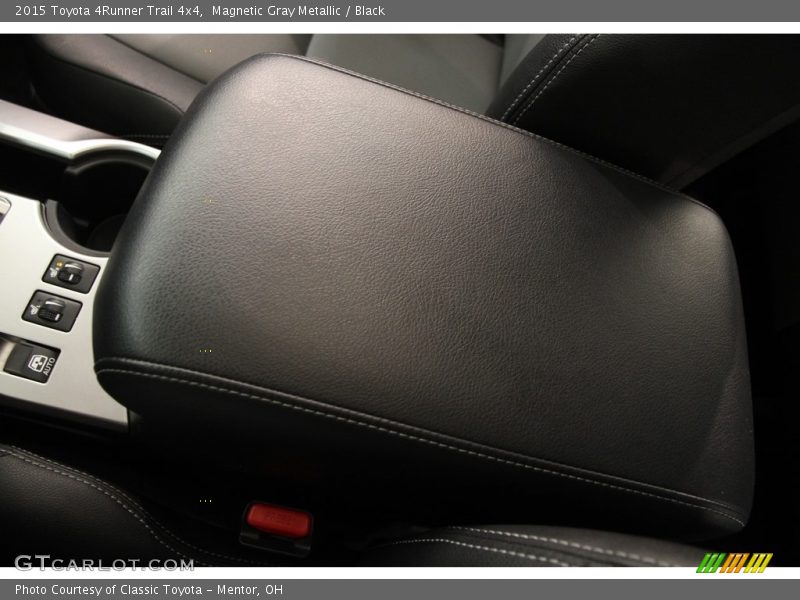 Magnetic Gray Metallic / Black 2015 Toyota 4Runner Trail 4x4