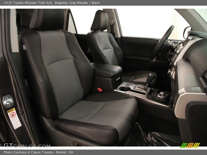 Magnetic Gray Metallic / Black 2015 Toyota 4Runner Trail 4x4