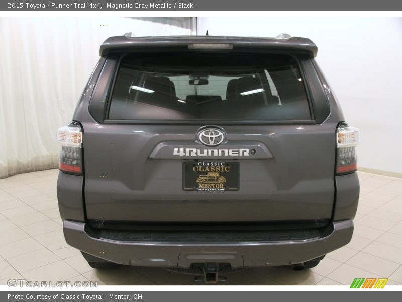 Magnetic Gray Metallic / Black 2015 Toyota 4Runner Trail 4x4