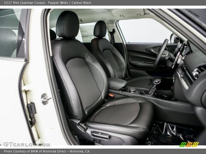 Pepper White / Carbon Black 2017 Mini Clubman Cooper