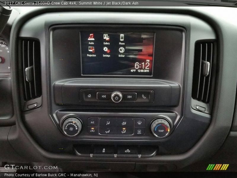 Controls of 2017 Sierra 2500HD Crew Cab 4x4