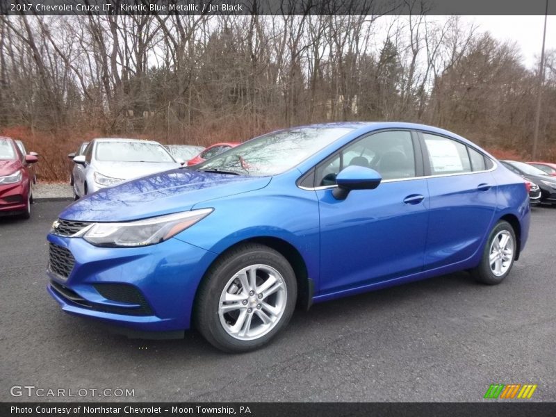 Kinetic Blue Metallic / Jet Black 2017 Chevrolet Cruze LT