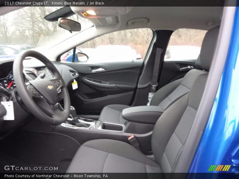 Kinetic Blue Metallic / Jet Black 2017 Chevrolet Cruze LT