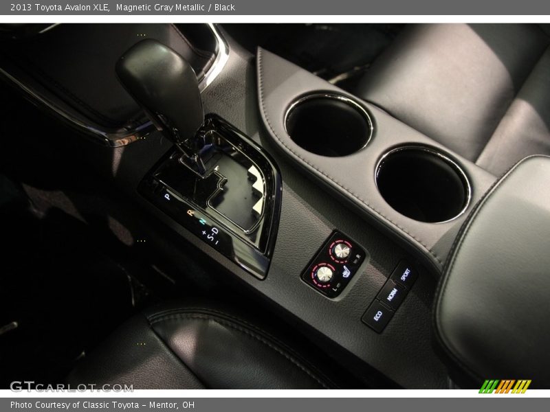 Magnetic Gray Metallic / Black 2013 Toyota Avalon XLE