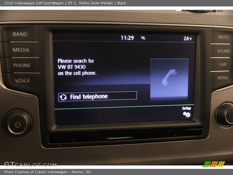 Controls of 2016 Golf SportWagen 1.8T S