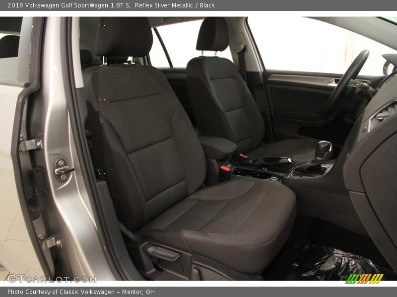 Front Seat of 2016 Golf SportWagen 1.8T S