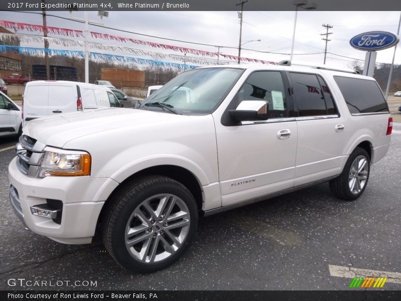 Front 3/4 View of 2017 Expedition Platinum 4x4