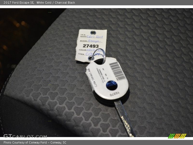 White Gold / Charcoal Black 2017 Ford Escape SE