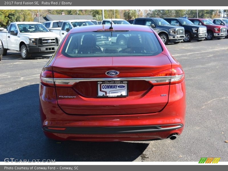 Ruby Red / Ebony 2017 Ford Fusion SE