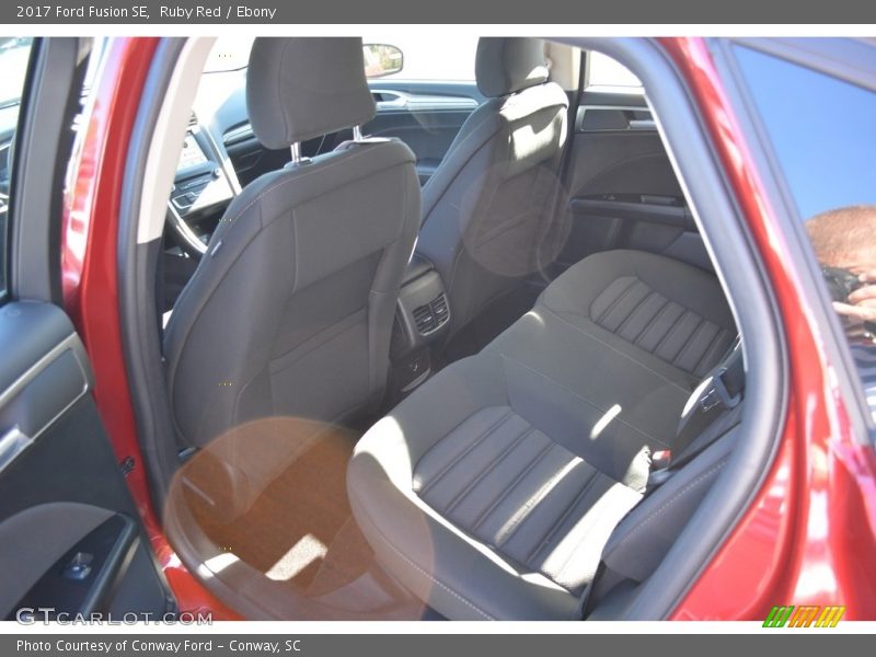 Ruby Red / Ebony 2017 Ford Fusion SE