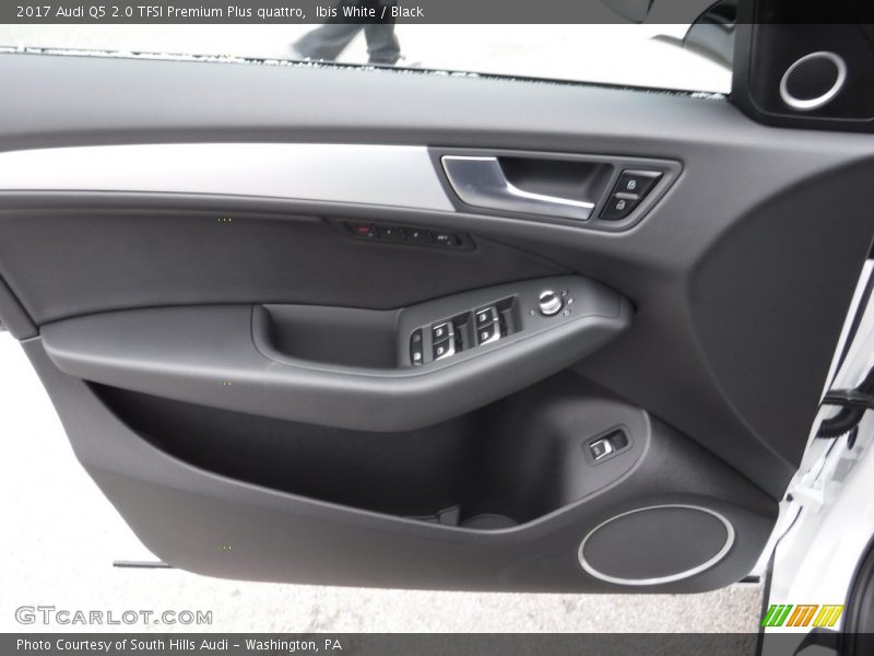 Door Panel of 2017 Q5 2.0 TFSI Premium Plus quattro