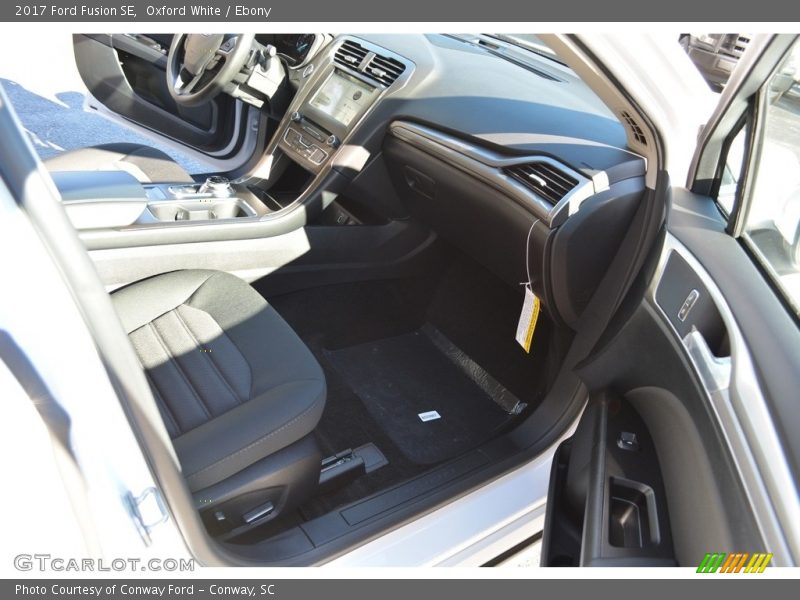 Oxford White / Ebony 2017 Ford Fusion SE