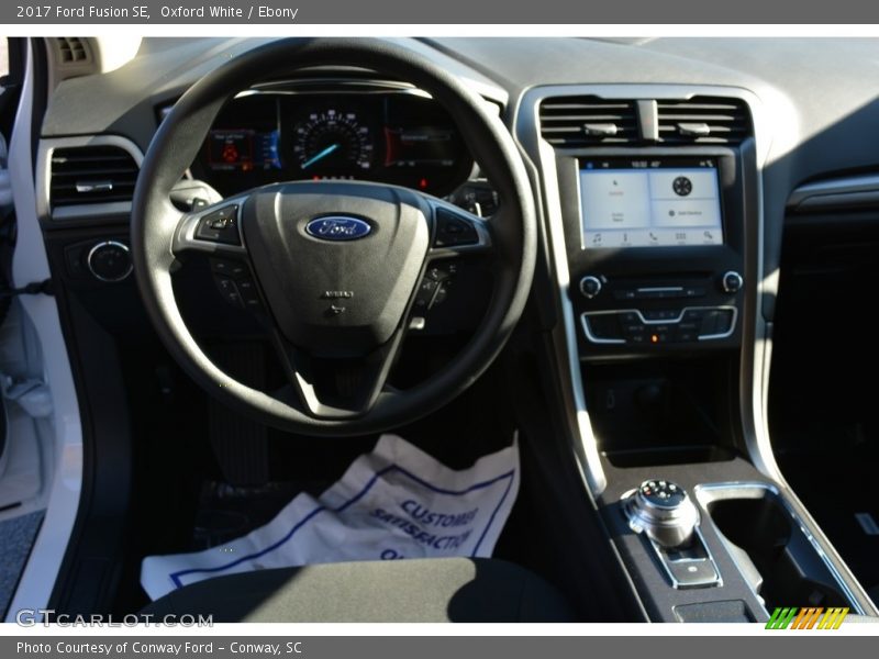 Oxford White / Ebony 2017 Ford Fusion SE