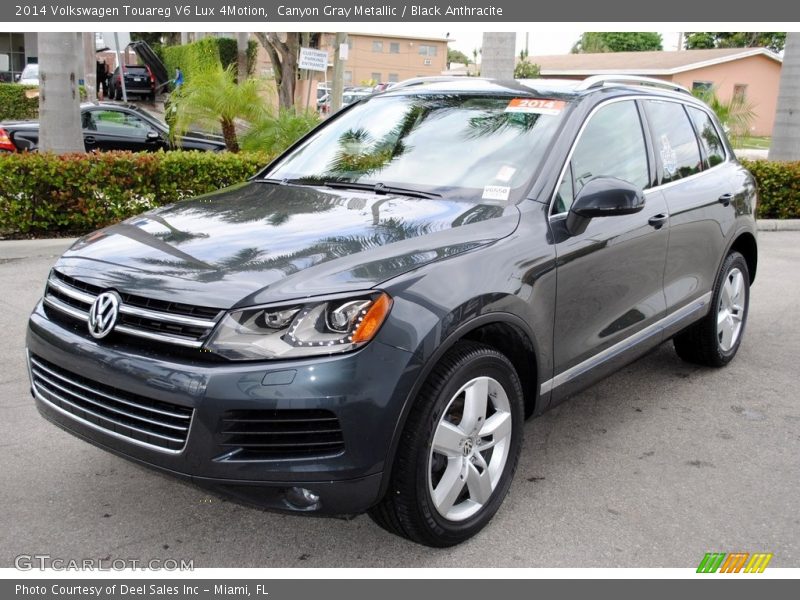 Canyon Gray Metallic / Black Anthracite 2014 Volkswagen Touareg V6 Lux 4Motion