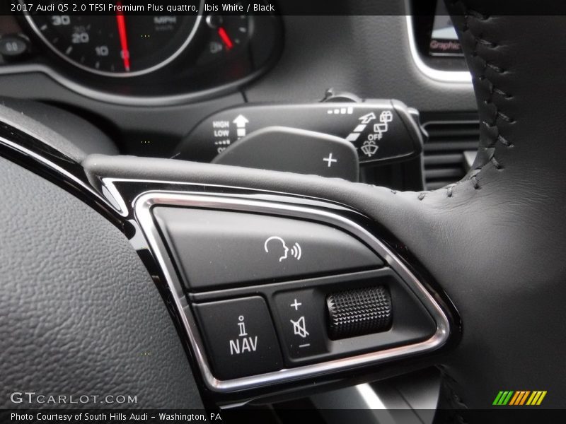 Controls of 2017 Q5 2.0 TFSI Premium Plus quattro