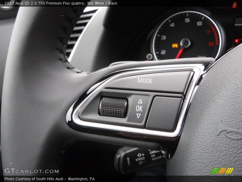 Controls of 2017 Q5 2.0 TFSI Premium Plus quattro