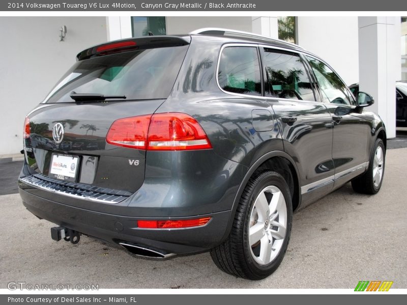 Canyon Gray Metallic / Black Anthracite 2014 Volkswagen Touareg V6 Lux 4Motion