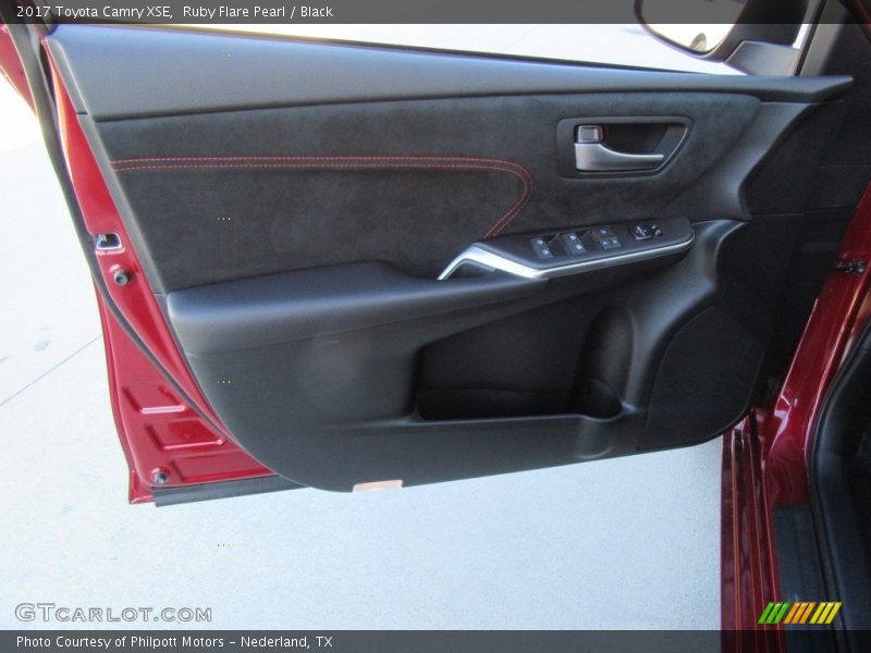 Ruby Flare Pearl / Black 2017 Toyota Camry XSE