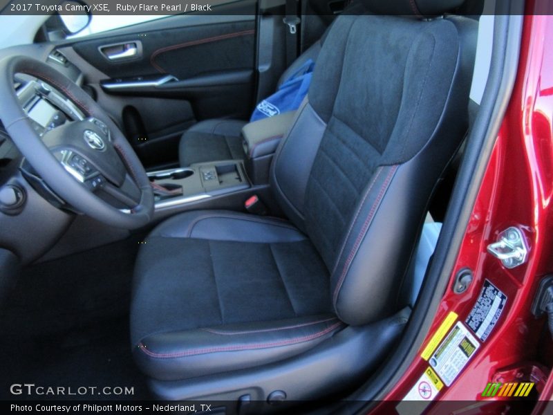 Ruby Flare Pearl / Black 2017 Toyota Camry XSE
