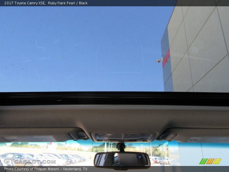 Ruby Flare Pearl / Black 2017 Toyota Camry XSE