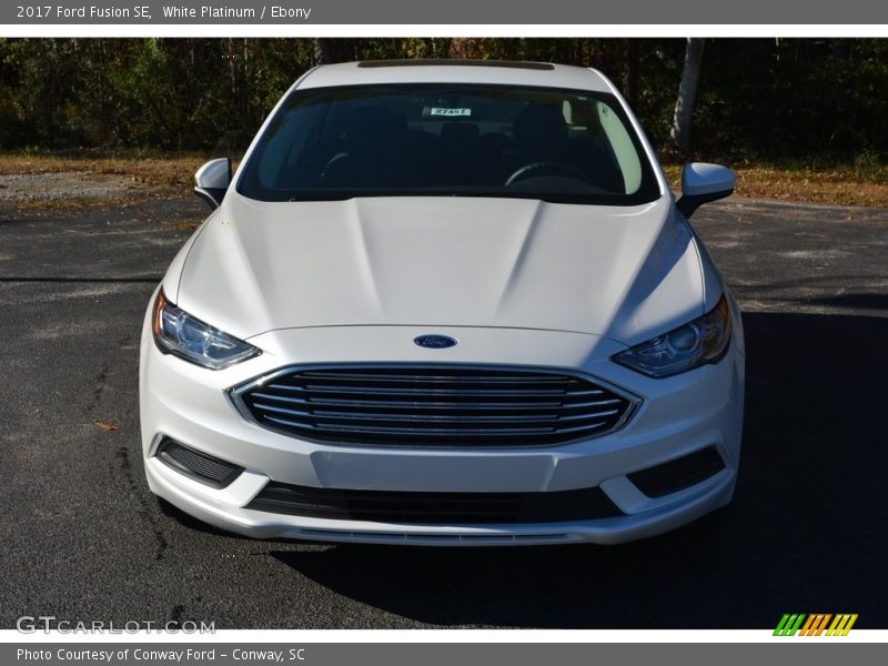 White Platinum / Ebony 2017 Ford Fusion SE