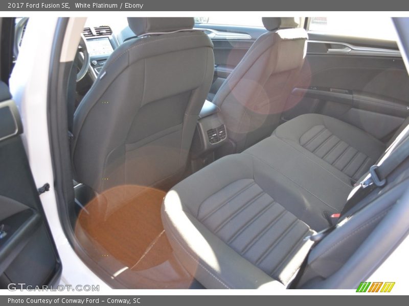 White Platinum / Ebony 2017 Ford Fusion SE