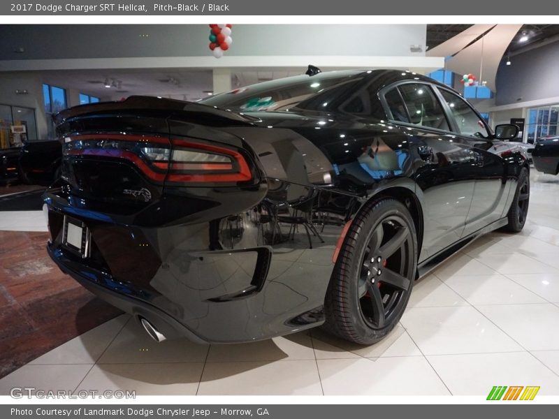 Pitch-Black / Black 2017 Dodge Charger SRT Hellcat