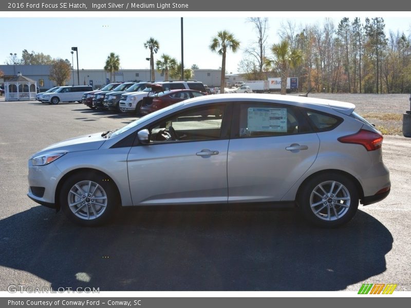 Ingot Silver / Medium Light Stone 2016 Ford Focus SE Hatch