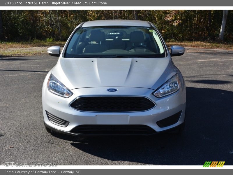 Ingot Silver / Medium Light Stone 2016 Ford Focus SE Hatch