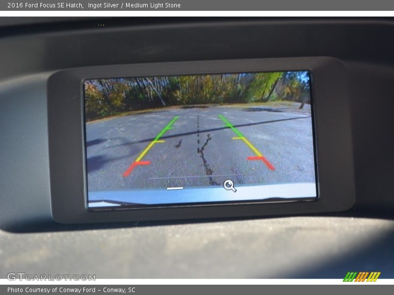 Ingot Silver / Medium Light Stone 2016 Ford Focus SE Hatch