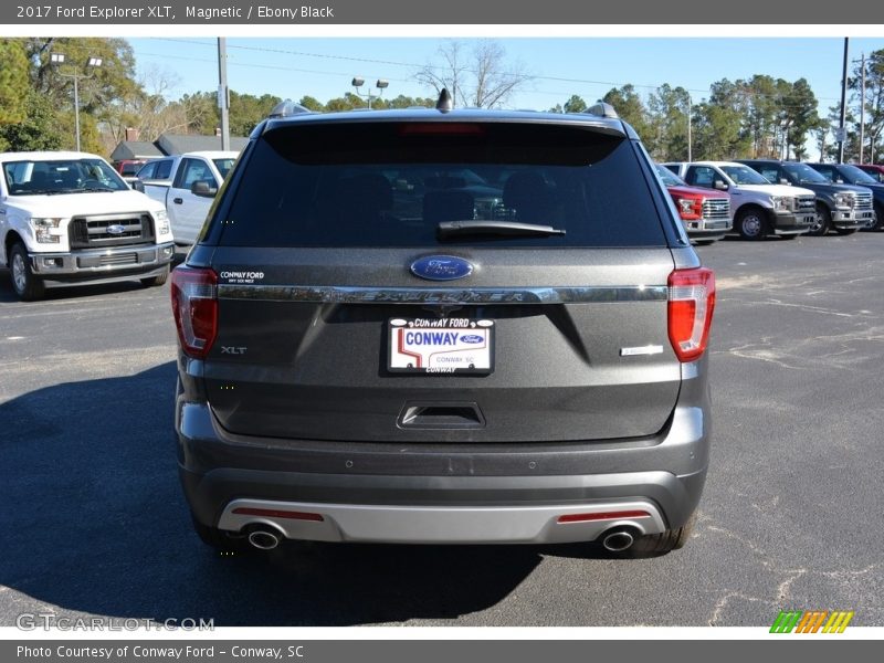 Magnetic / Ebony Black 2017 Ford Explorer XLT