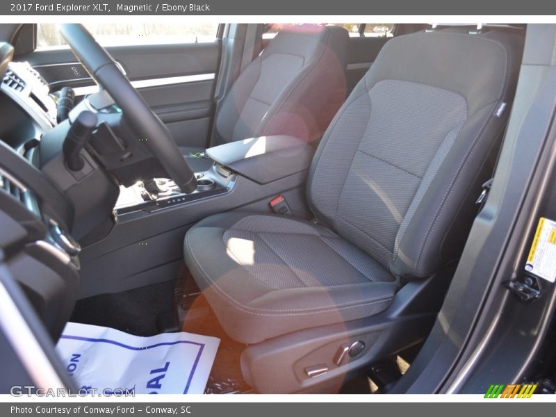 Magnetic / Ebony Black 2017 Ford Explorer XLT