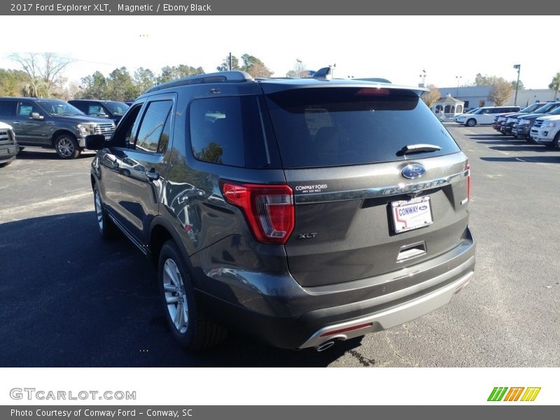 Magnetic / Ebony Black 2017 Ford Explorer XLT